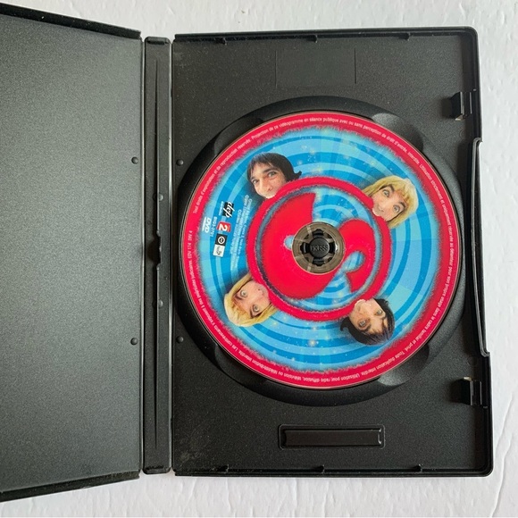 Samantha Oups Volumes One and Two French - Picture 3 of 7